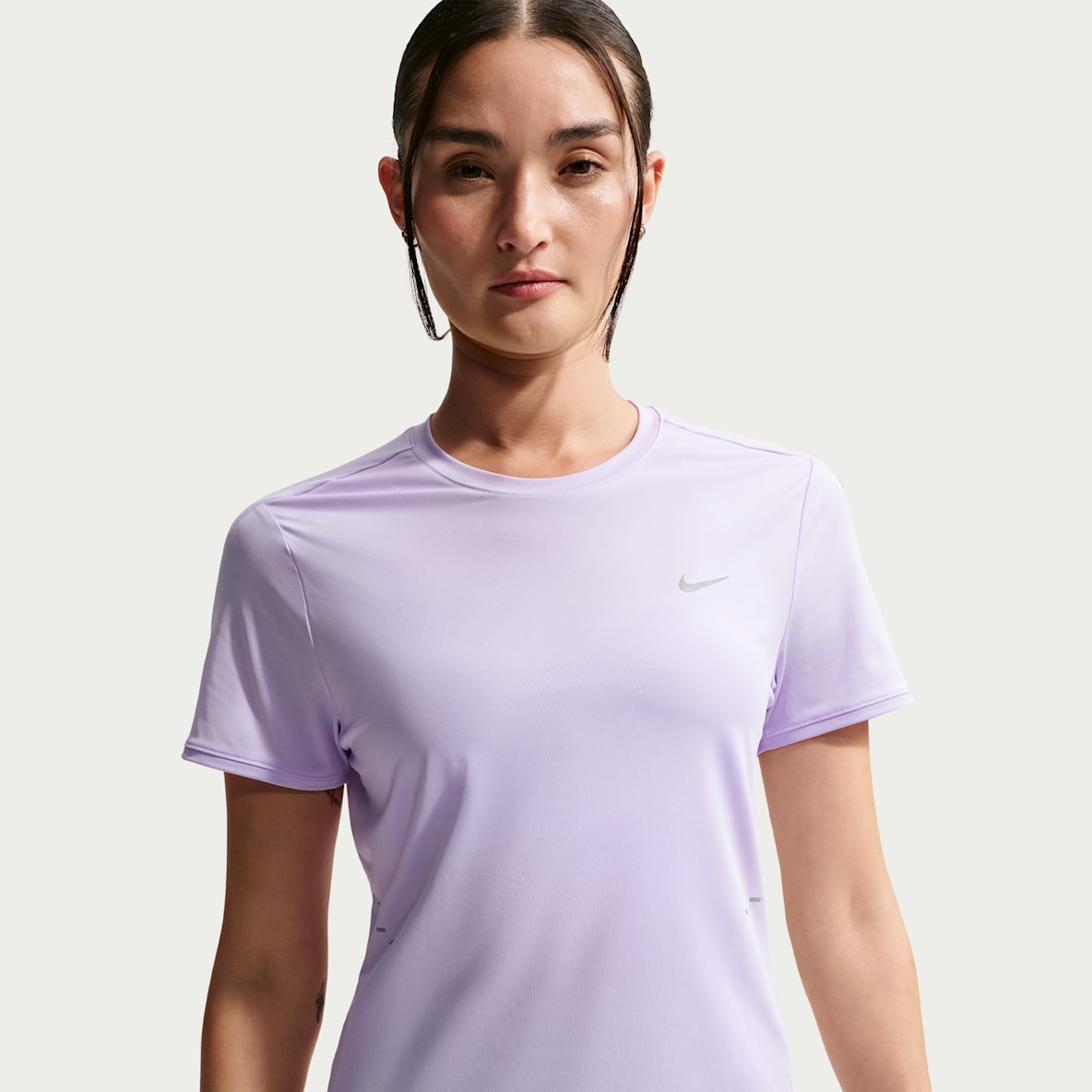 Nike ランニングトップス XS 肋骨デザイン NIKE（ナイキ） レディース 半袖 Tシャツ ウィメンズ NSW OC VARZITY S